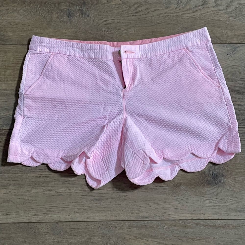 Lilly Pulitzer Pink Scalloped Women Shorts
